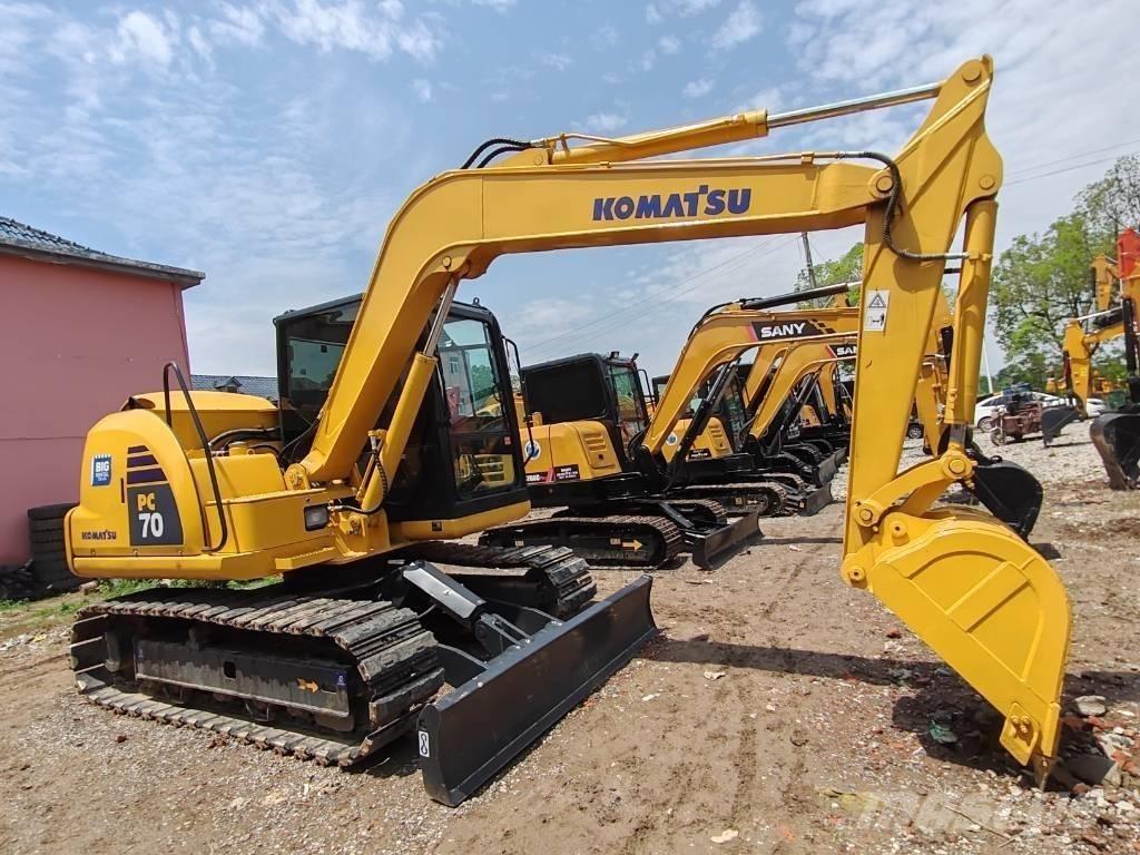 Komatsu PC 70 Midi excavators  7t - 12t