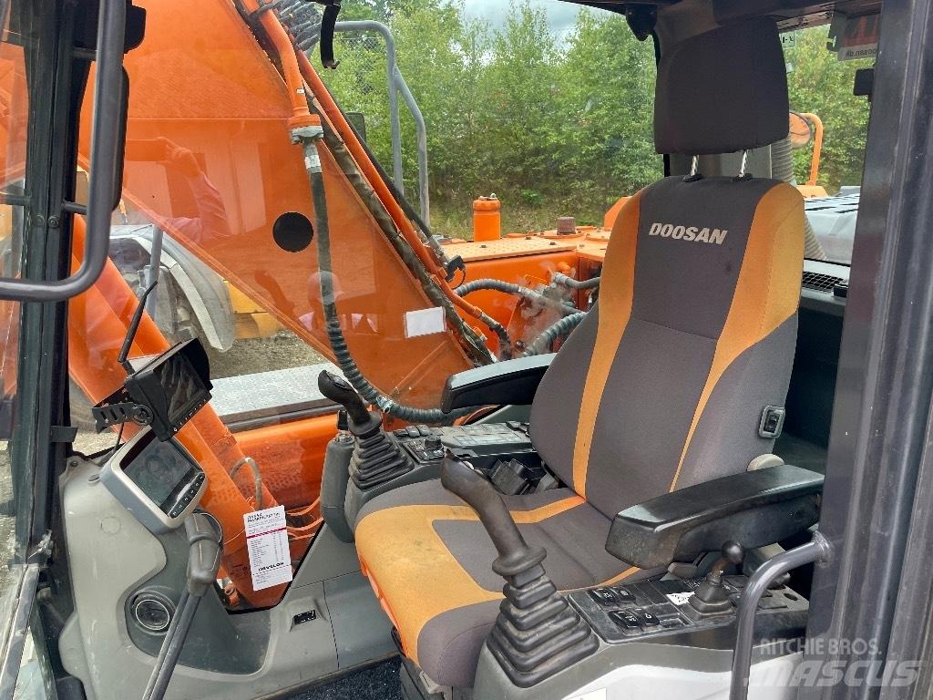 Doosan DX 180 LC-3 Crawler excavators