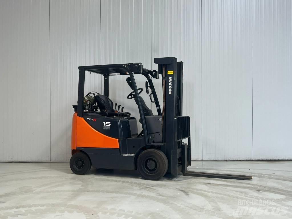 Doosan G15S-5 LPG trucks
