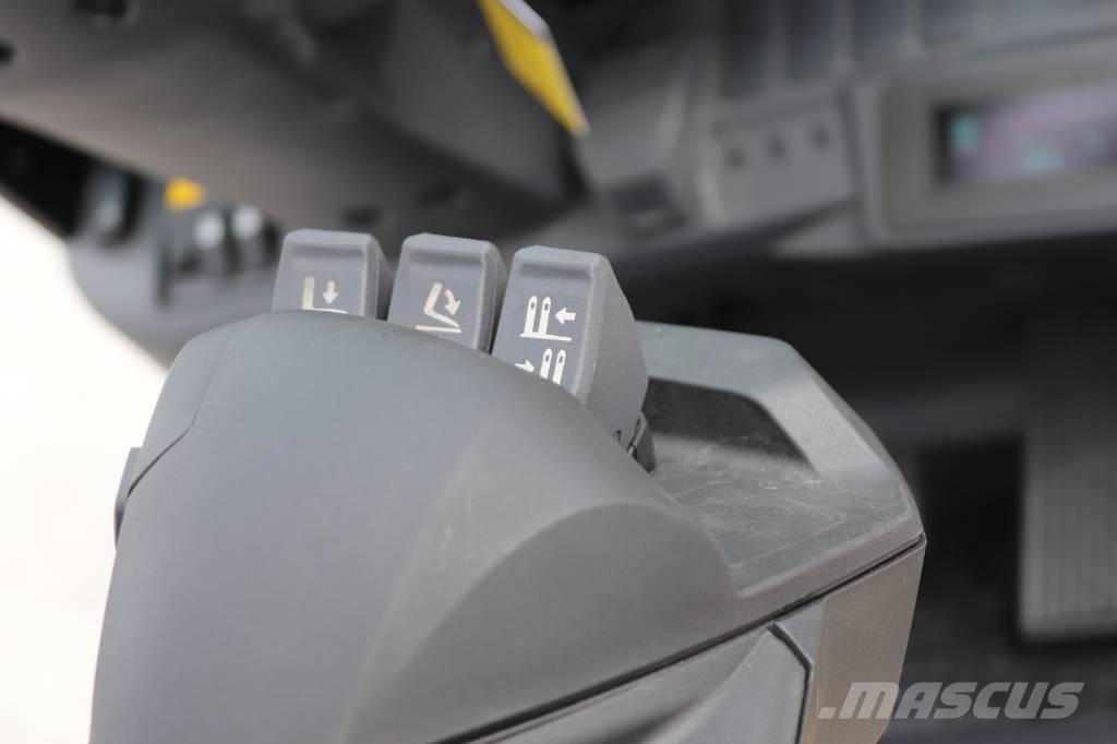 Mitsubishi FB20PN Electric forklift trucks