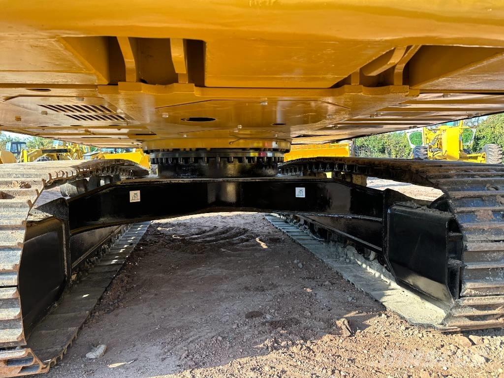 CAT 320D Crawler excavators