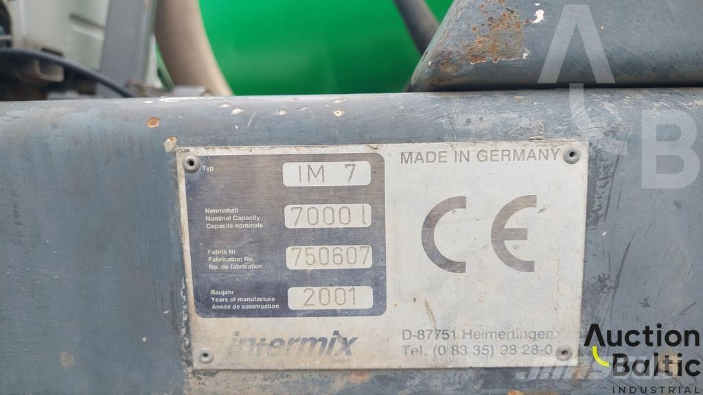 Volvo FM12 Concrete trucks