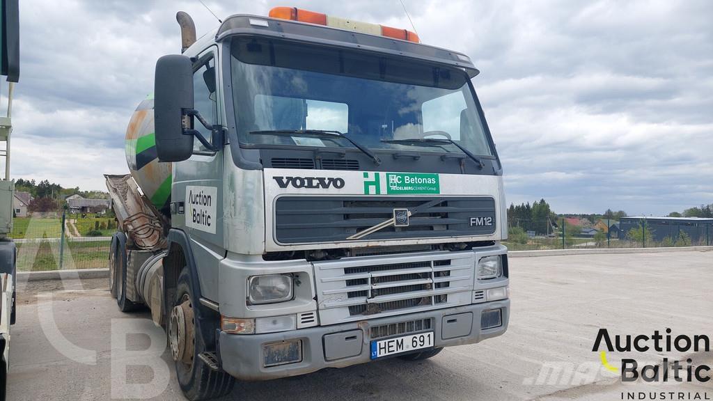 Volvo FM12 Concrete trucks