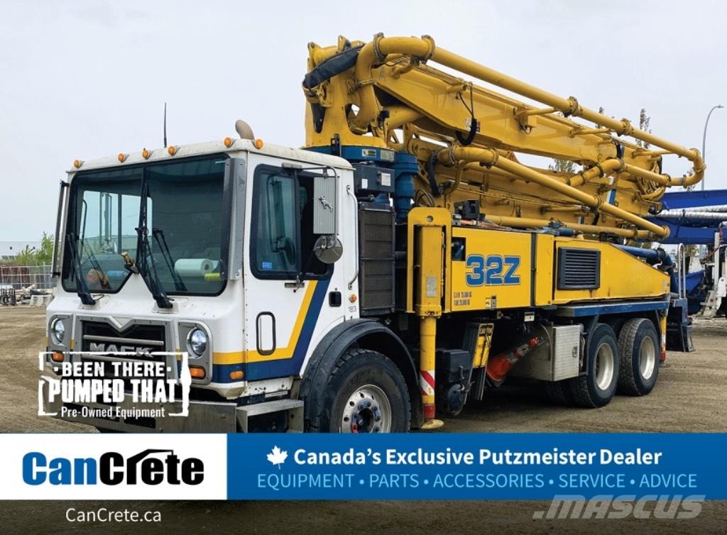 Putzmeister (#183) 32M Concrete pump trucks