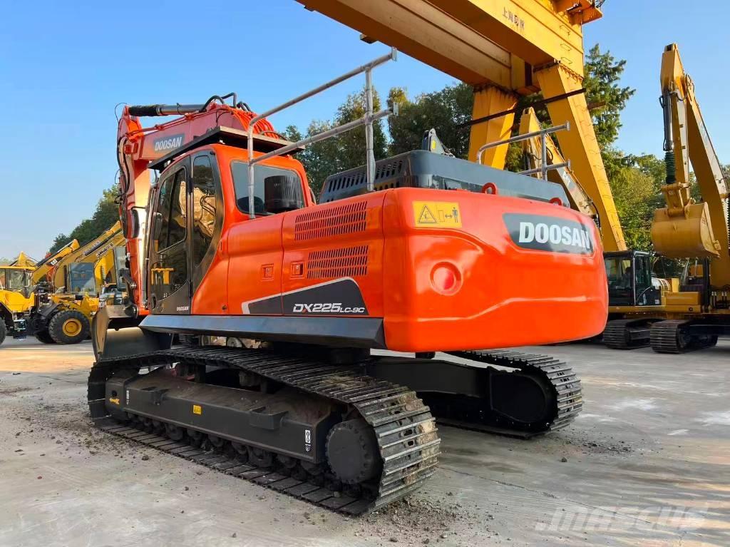 Doosan DX225LC-9C Midi excavators  7t - 12t