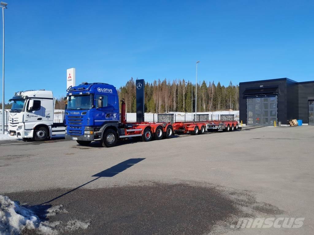 Scania R 560 8x4 Tractor Units