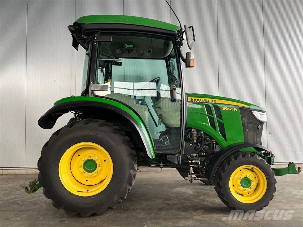 John Deere 3045 R Tractors