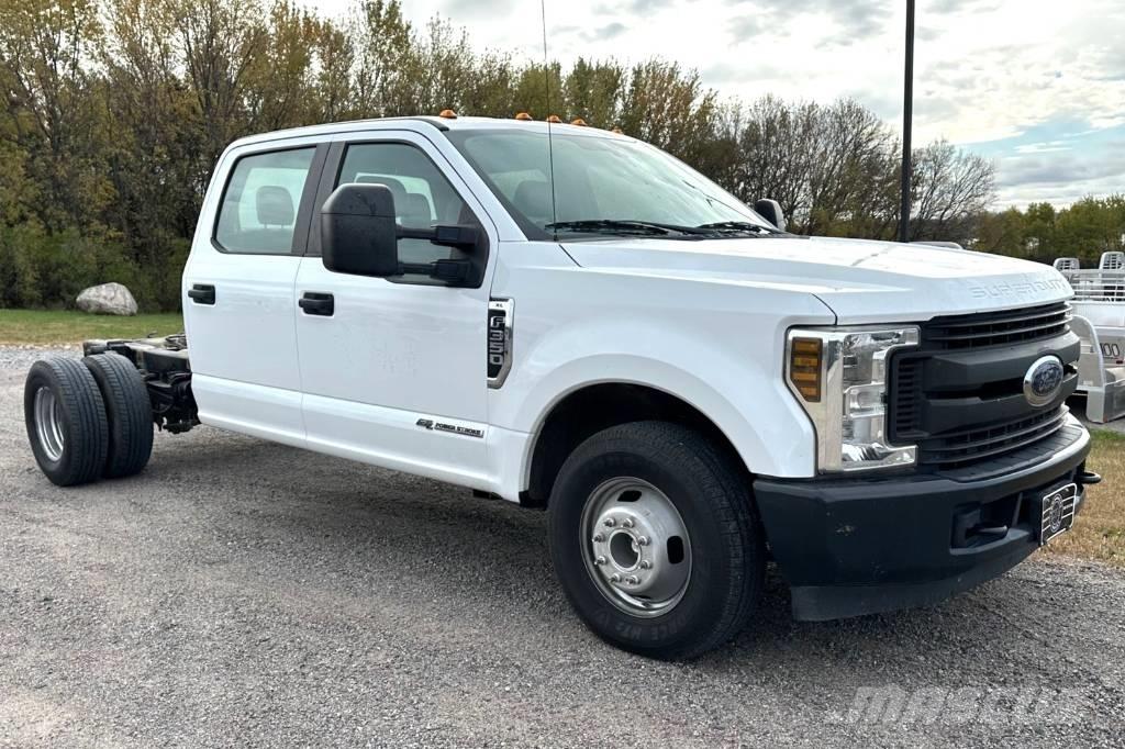 Ford F 350 XL SD Chassis Cab trucks