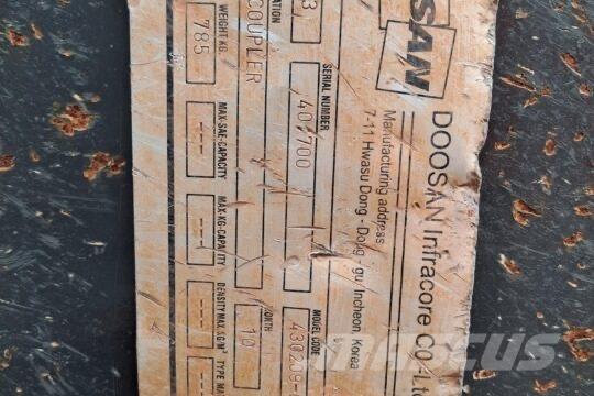 Develon Hitch Mini excavators < 7t (Mini diggers)