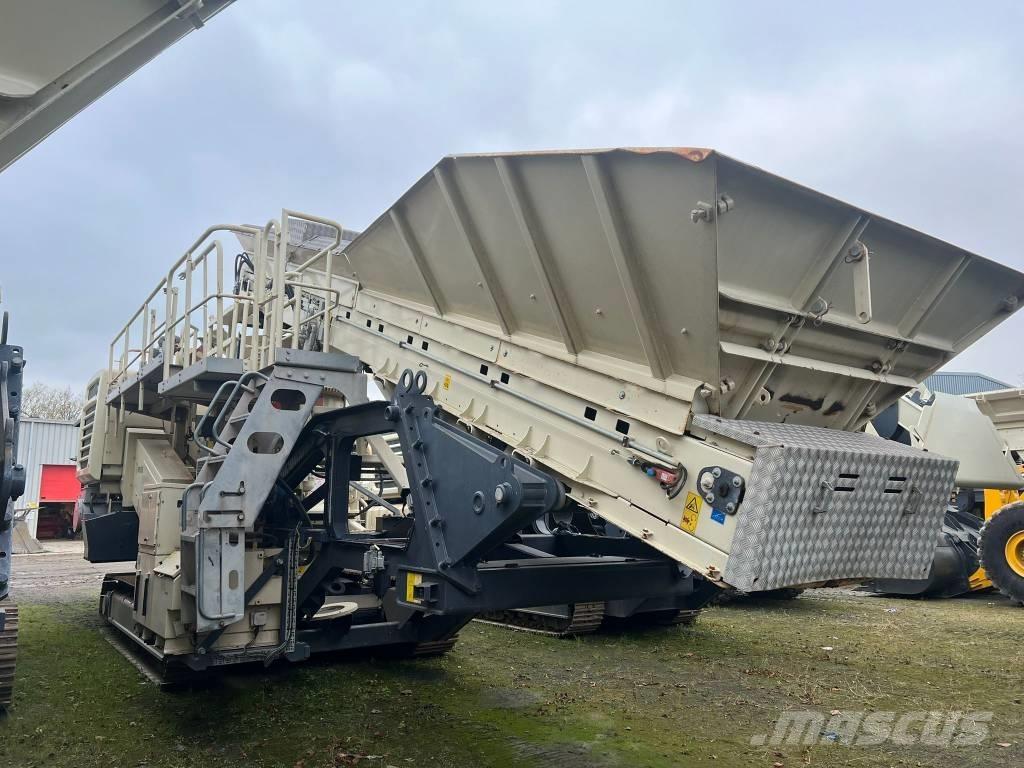 Metso LT 300 HP Mobile crushers