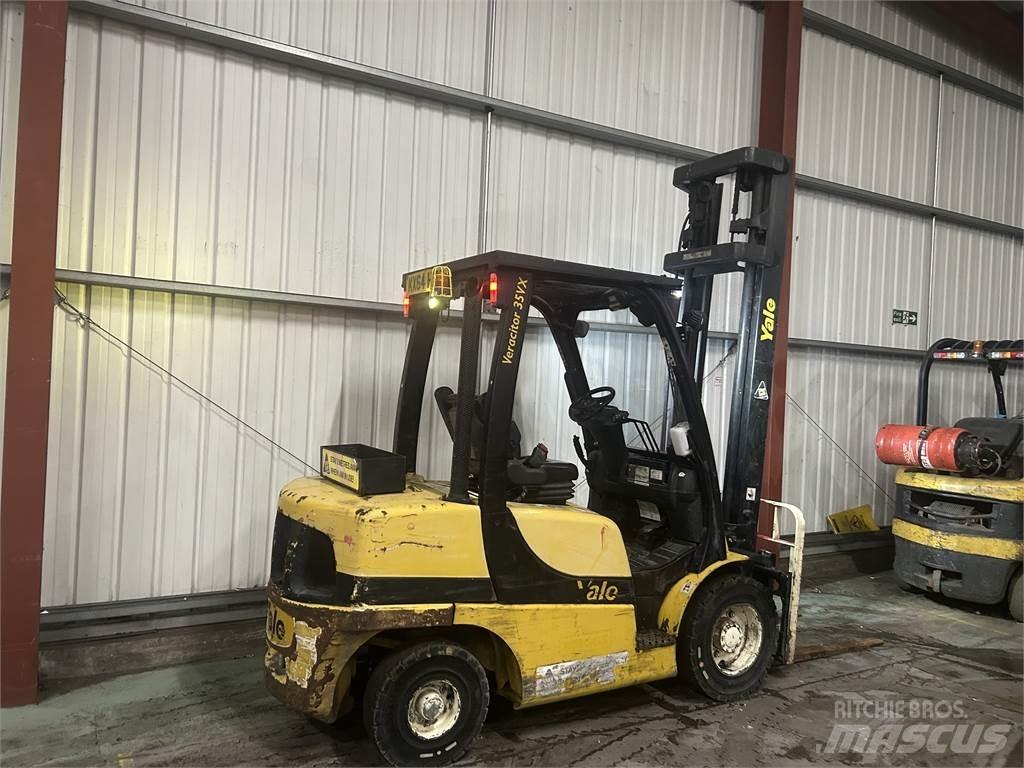 Yale GDP35VX Diesel trucks