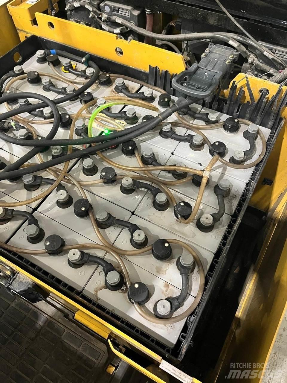  EP18CPNT Electric forklift trucks