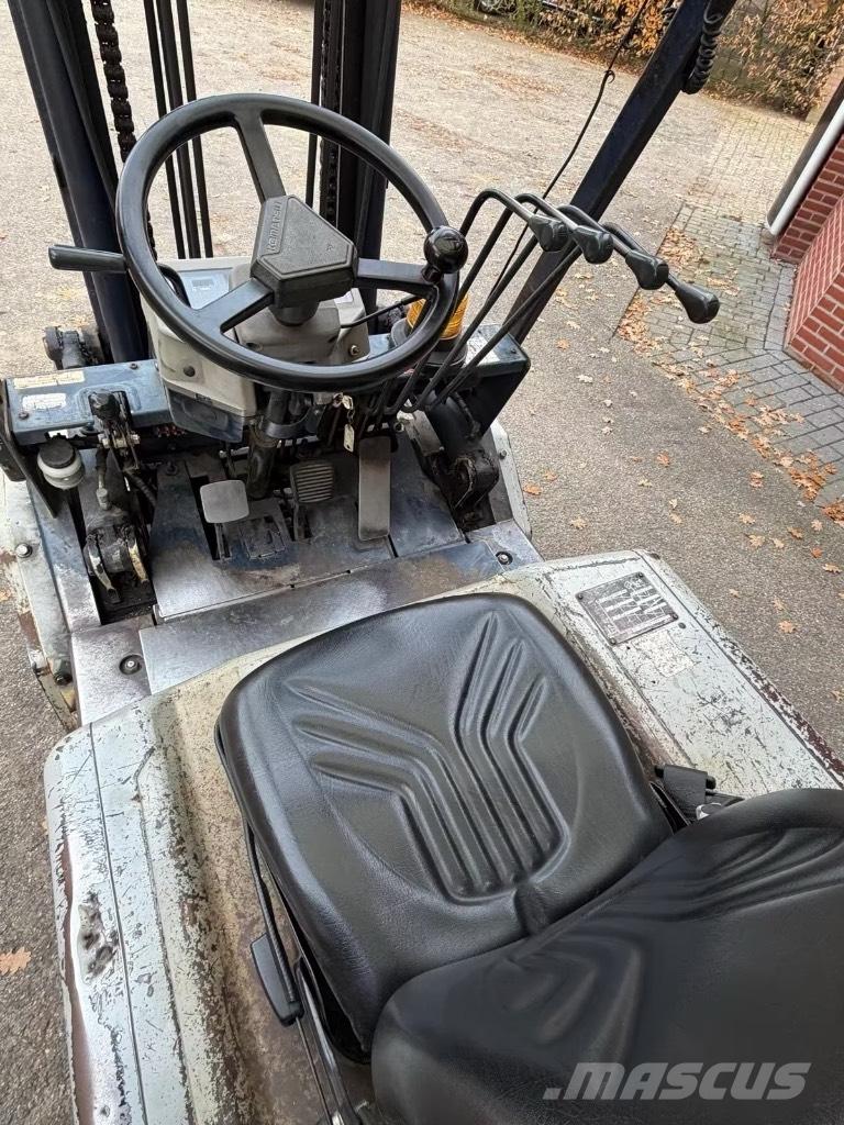 Komatsu FD30T-11E Diesel trucks