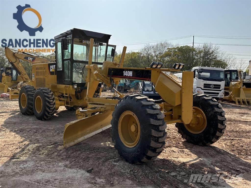 CAT 140H Graders