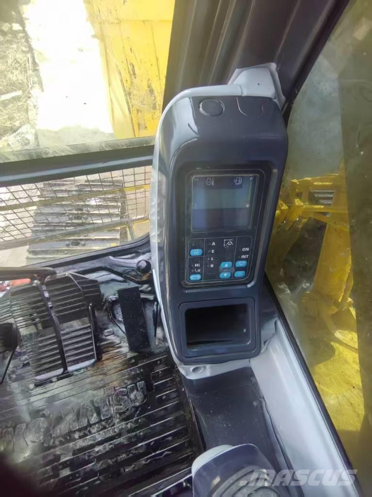 Komatsu PC 130 Crawler excavators