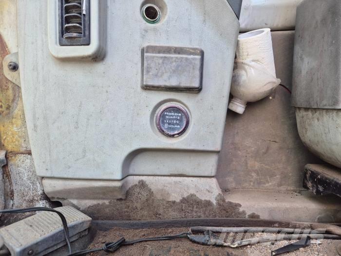 Hyundai ROBEX1400LC Midi excavators  7t - 12t