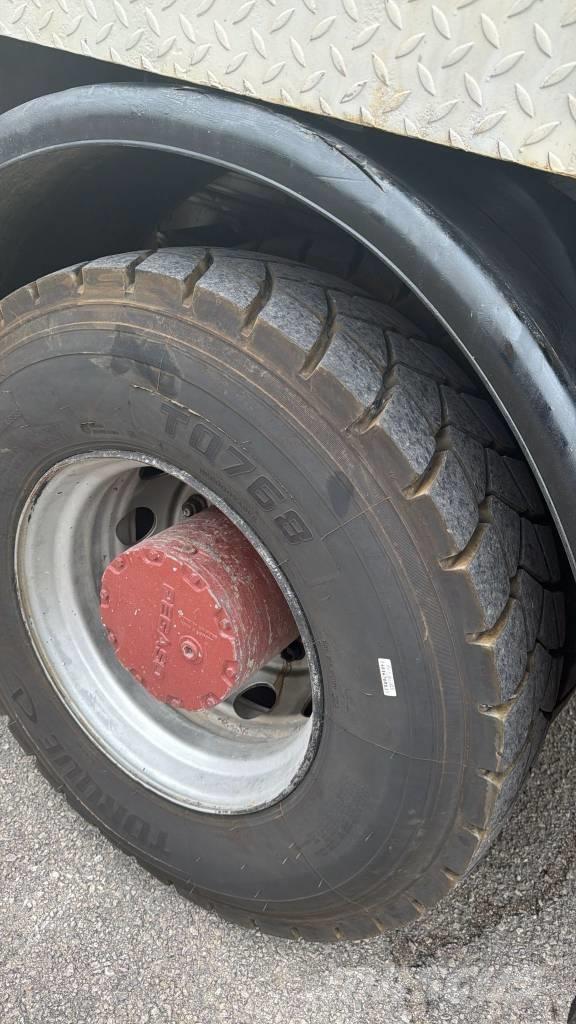  BOMBA HORMIGON Concrete pump trucks