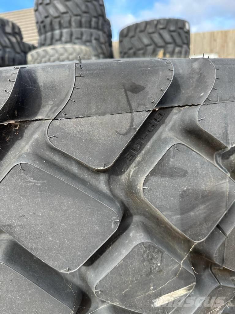 Goodyear 20.5R25 Tyres, wheels and rims