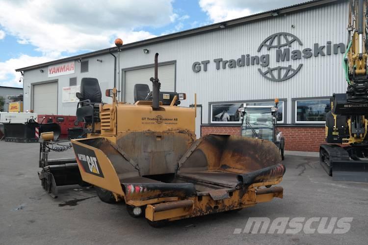 CAT AP 300 Asphalt pavers