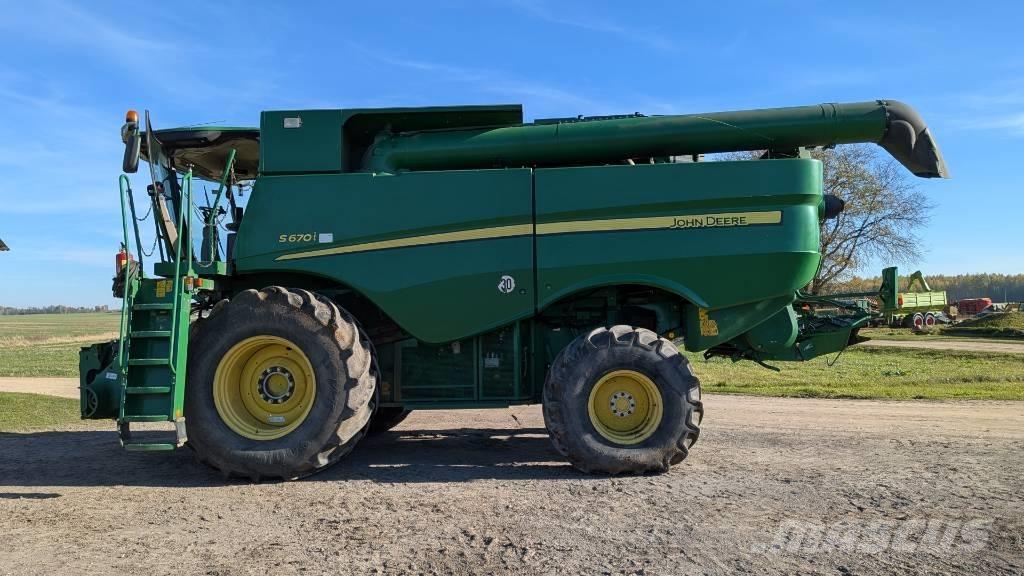 John Deere S 670 i Combine harvesters