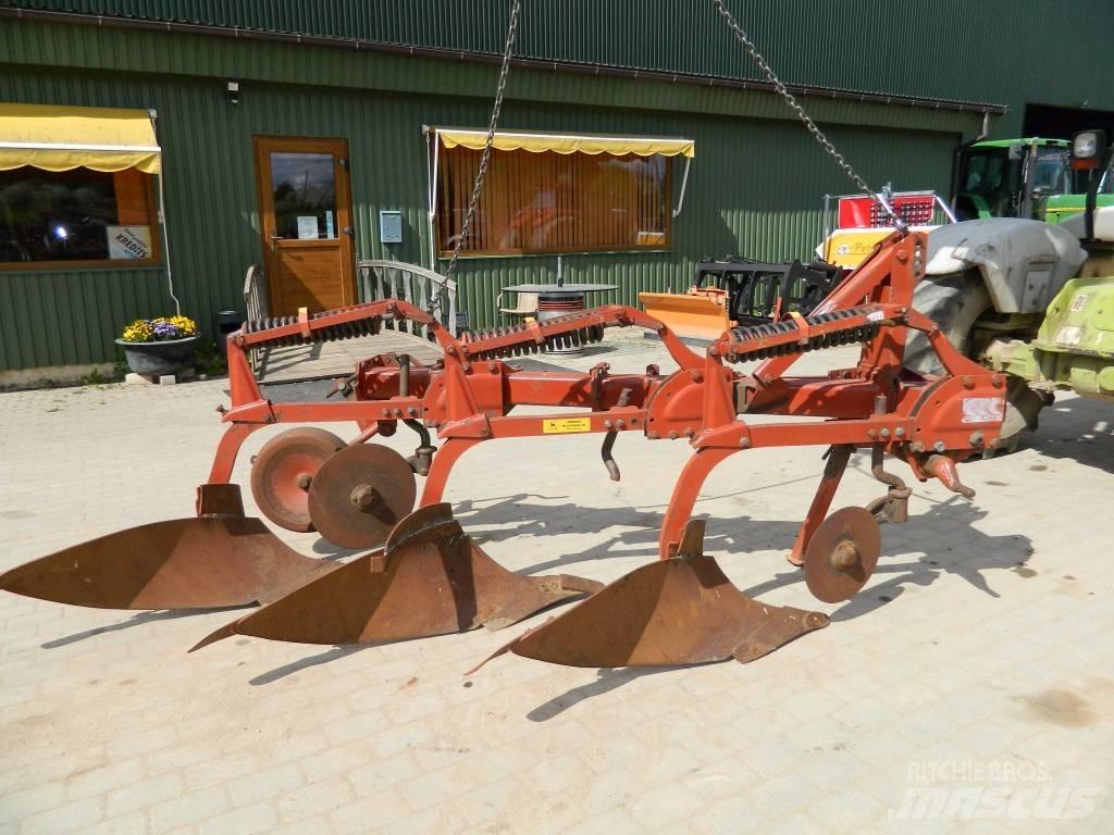 Fraugde 3 Conventional ploughs
