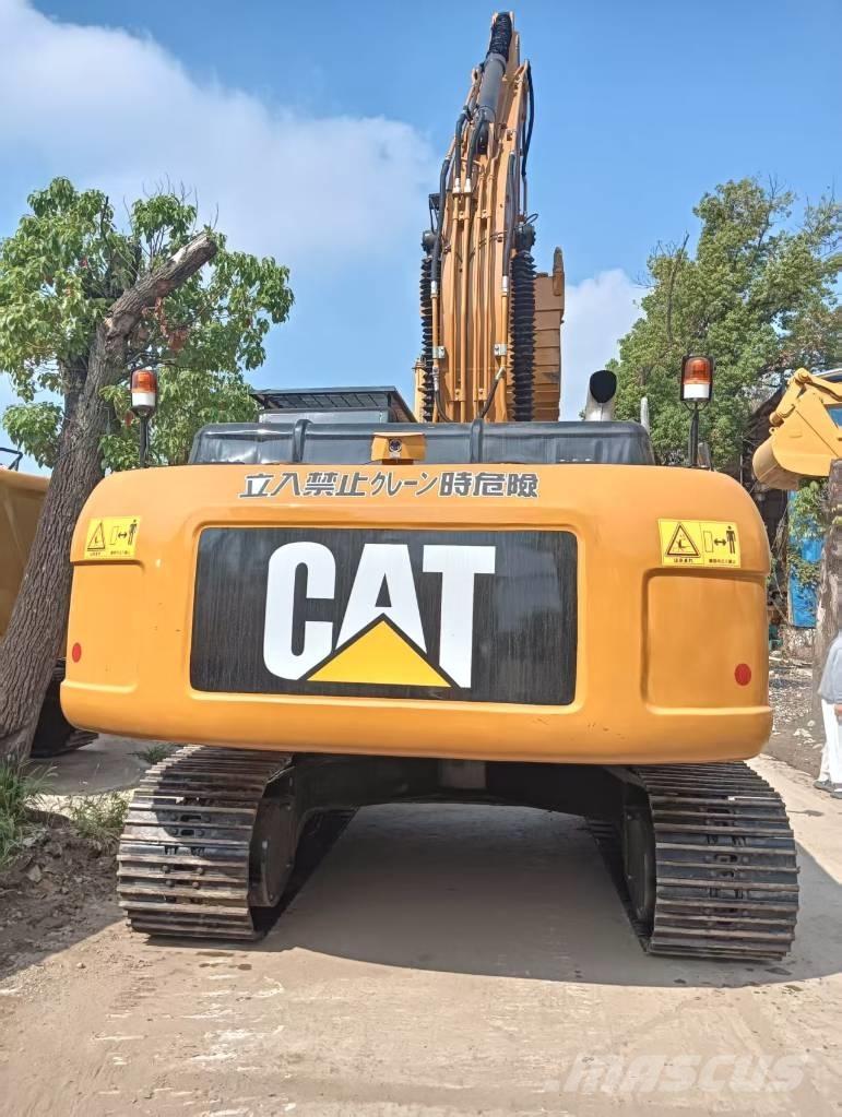 CAT 330 D2L Crawler excavators