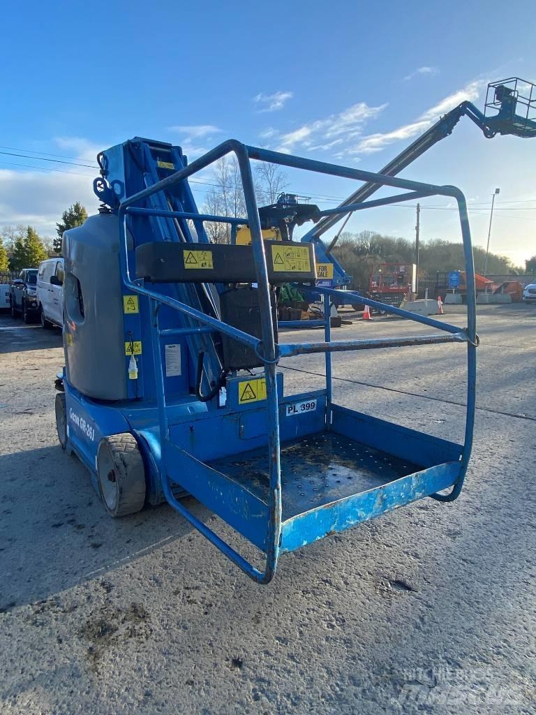 Genie GR 26 J Vertical mast lifts