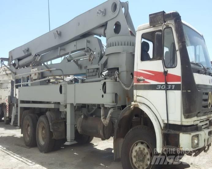 Putzmeister 36M-4R Concrete pump trucks