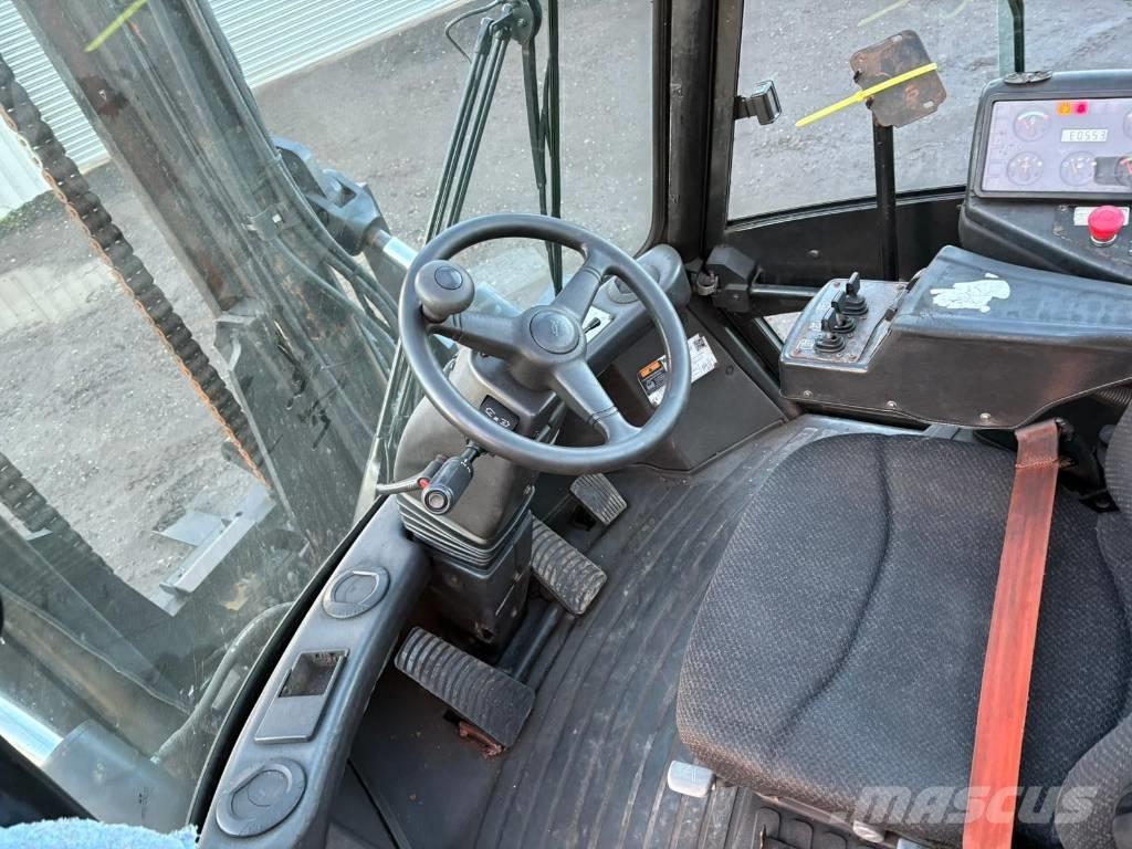 Yale GDP120 Diesel trucks