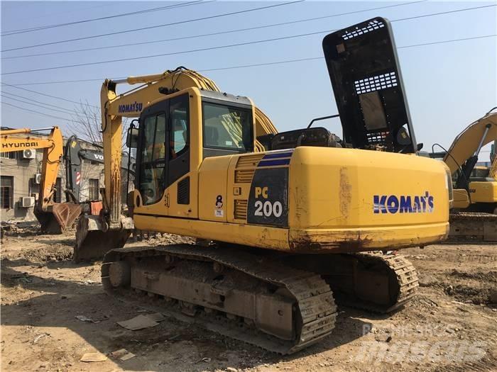 Komatsu PC 200-8 Crawler excavators