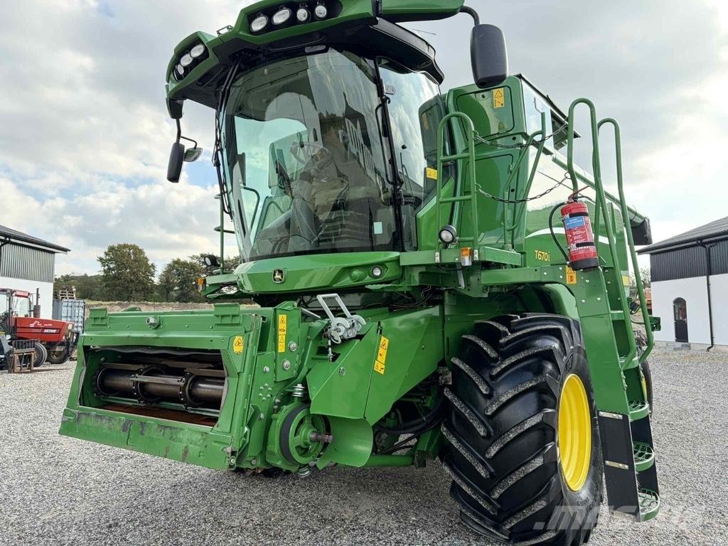 John Deere T 670 i Combine harvesters