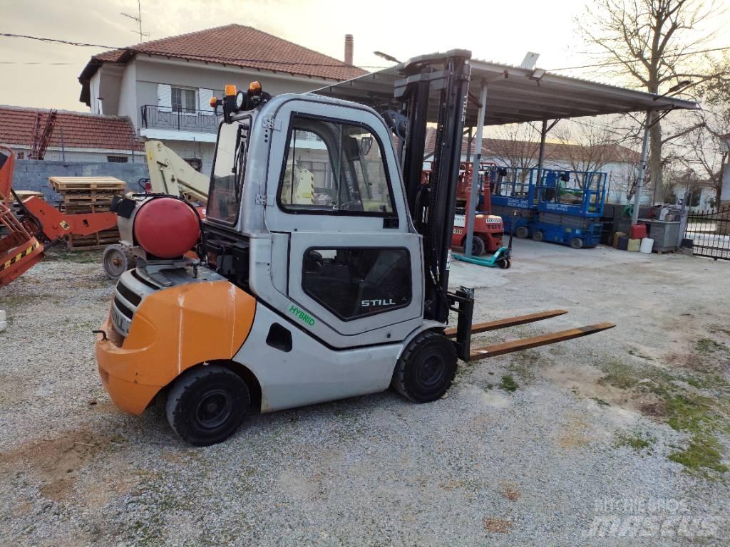 Still RX 70-30T Forklift trucks - others