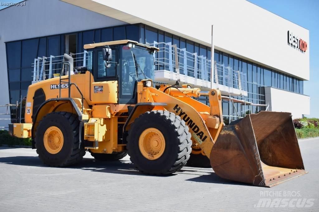 Hyundai HL 965 Wheel loaders