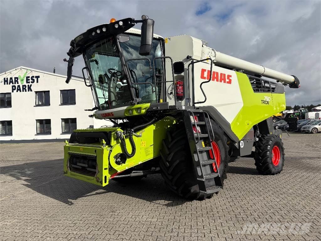 CLAAS TRION 750 Combine harvesters