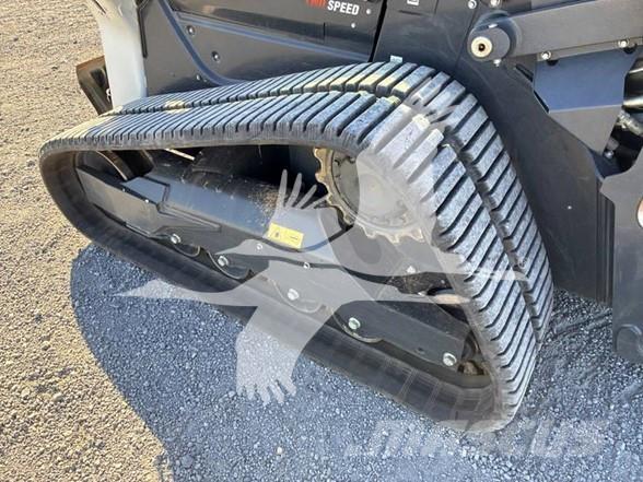 Bobcat T76 Skid steer loaders