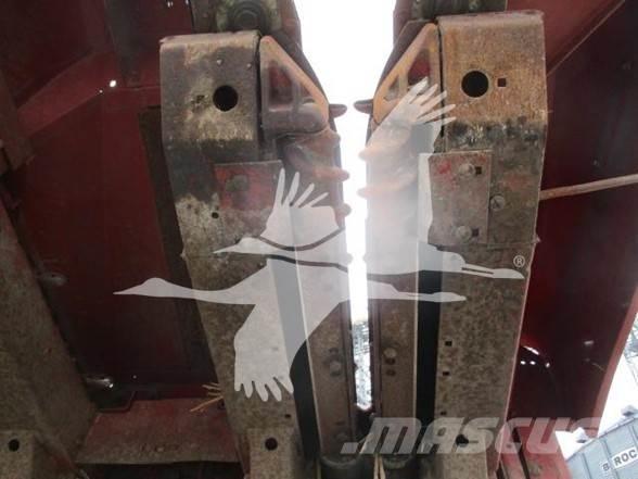 Case IH 1063 Combine harvester heads
