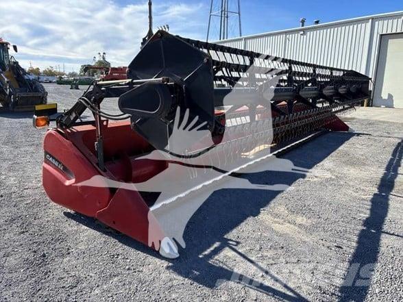 Case IH 3020 Combine harvester heads