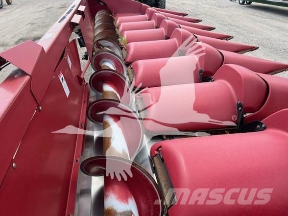 Case IH 3408 Combine harvester heads