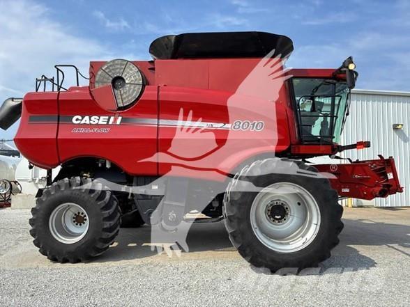 Case IH 8010 Combine harvesters