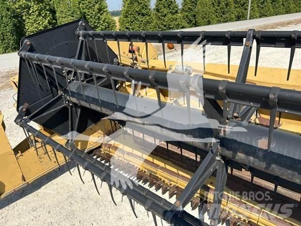 CAT F30 Combine harvester heads