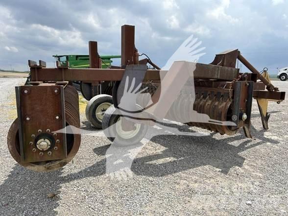  CUSTOM MADE CR Construction - Others