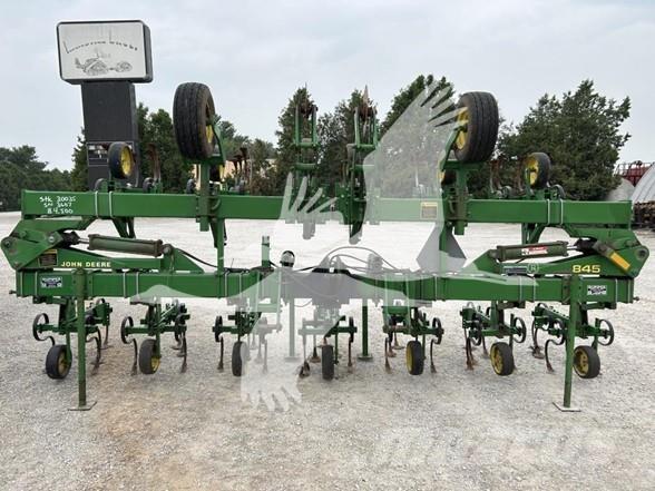 John Deere 845 Row crop cultivators