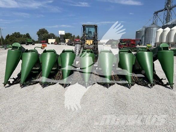 John Deere 893 Combine harvester heads