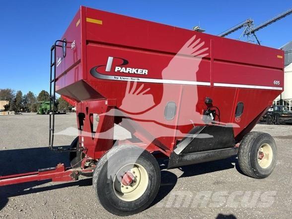 Parker 605 Grain / Silage Trailers