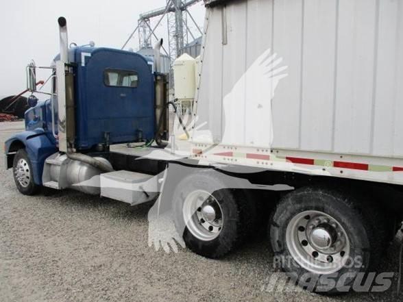 Peterbilt 385 Tractor Units