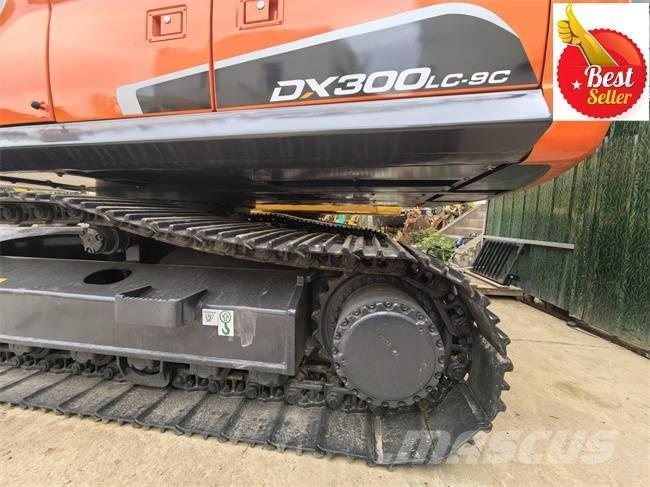 Doosan DX 300 LC Crawler excavators