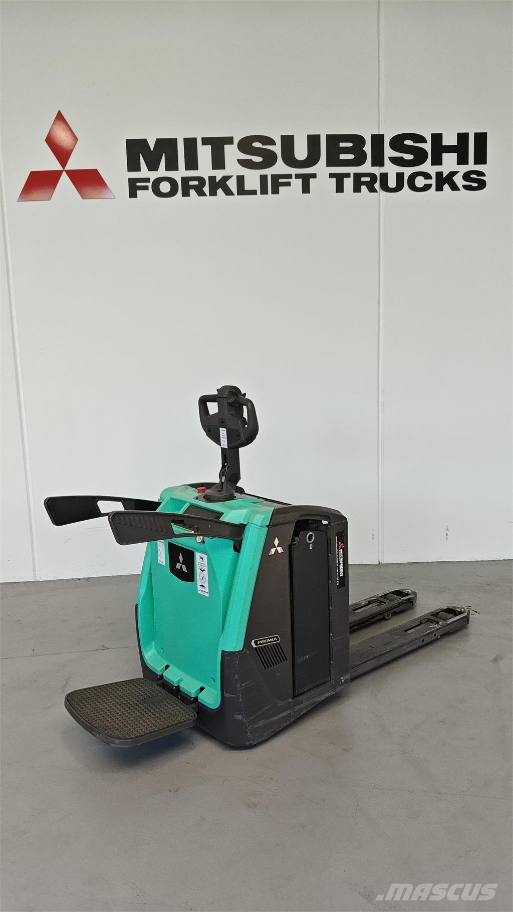 Mitsubishi PBV20N3 Platform truck