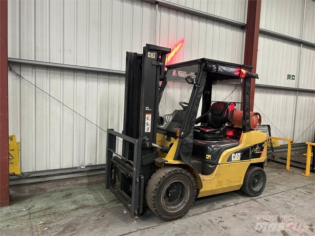 CAT GP35NT LPG trucks