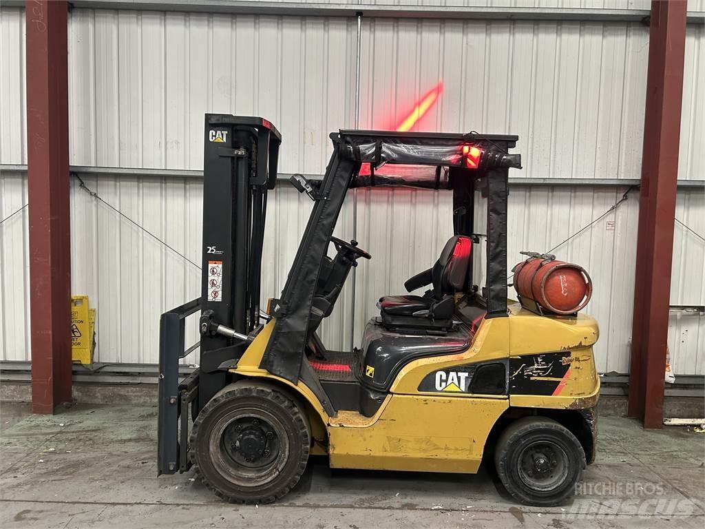 CAT GP35NT LPG trucks