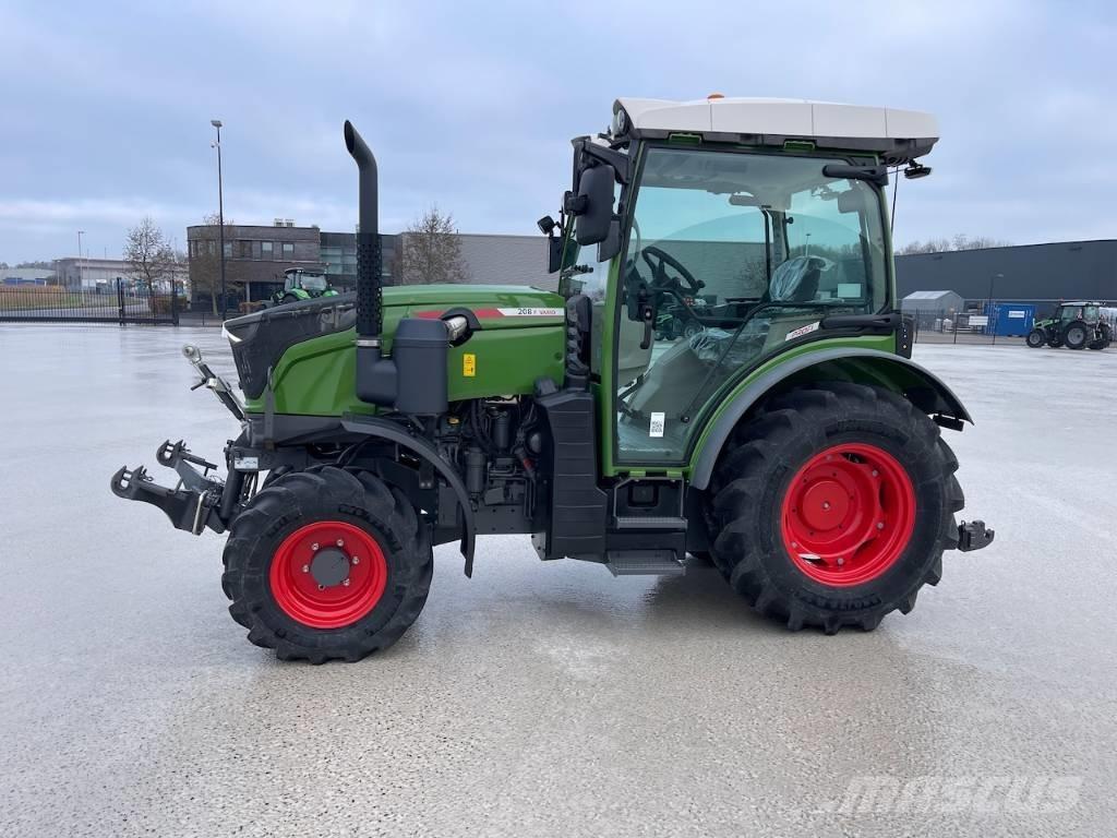 Fendt 208 F Vario Tractors